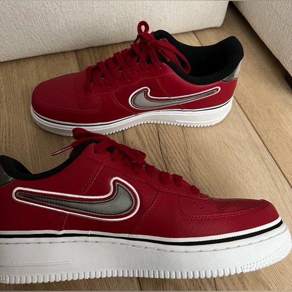 Nike ✩ Air Force 1 '07 LV8 Sport Sneaker - Picture 4 of 9